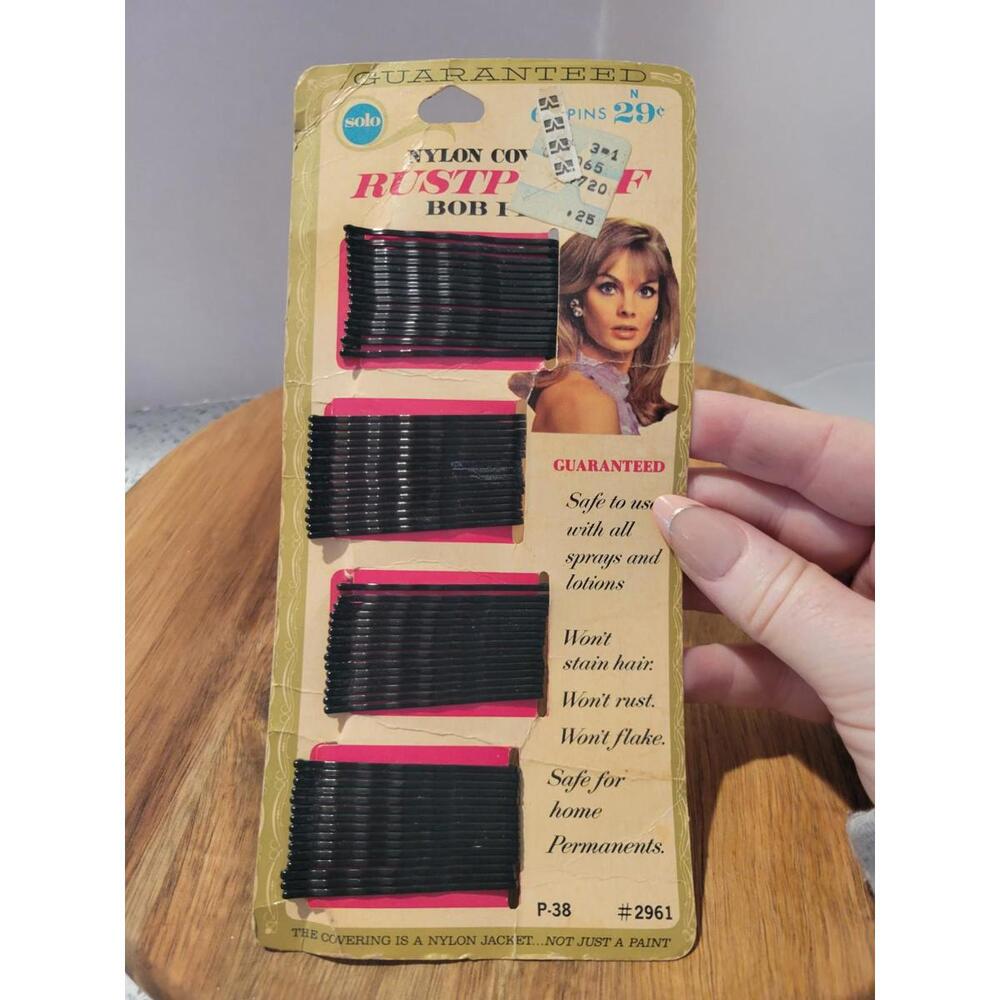 Vtg New Solo Nylon Covered Rustproof Bobby Bob Pins on Original Card 1968 #2961